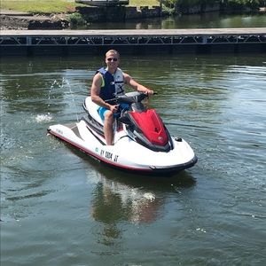 Meet your Posher, Wade